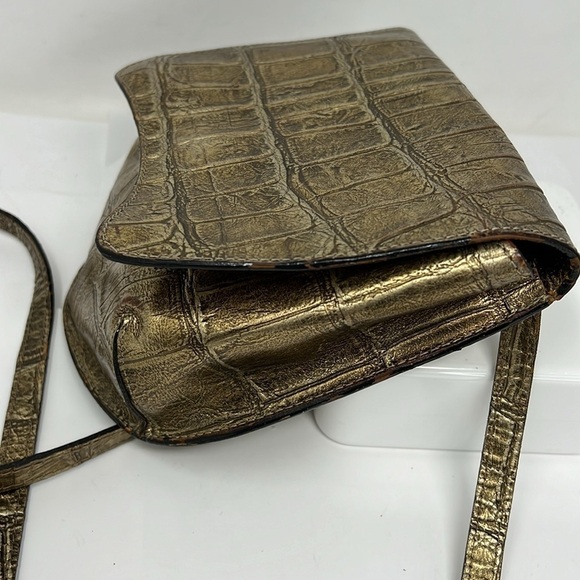 Carlos Falchi Structured Crossbody Goldtone Pewter Croc Embossed Leather Bag - Picture 6 of 15